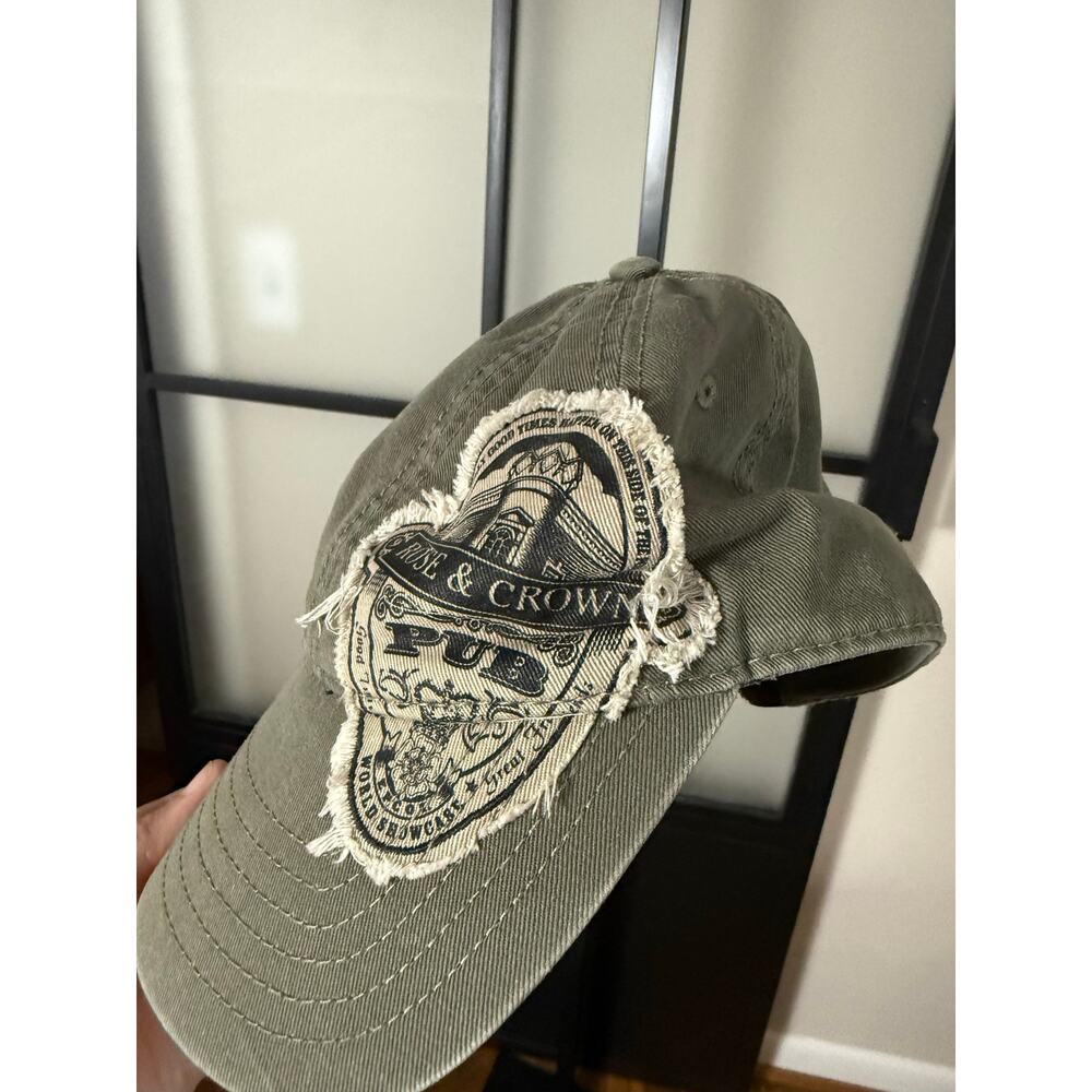 Disney Parks Epcot Rose & Crown Hat